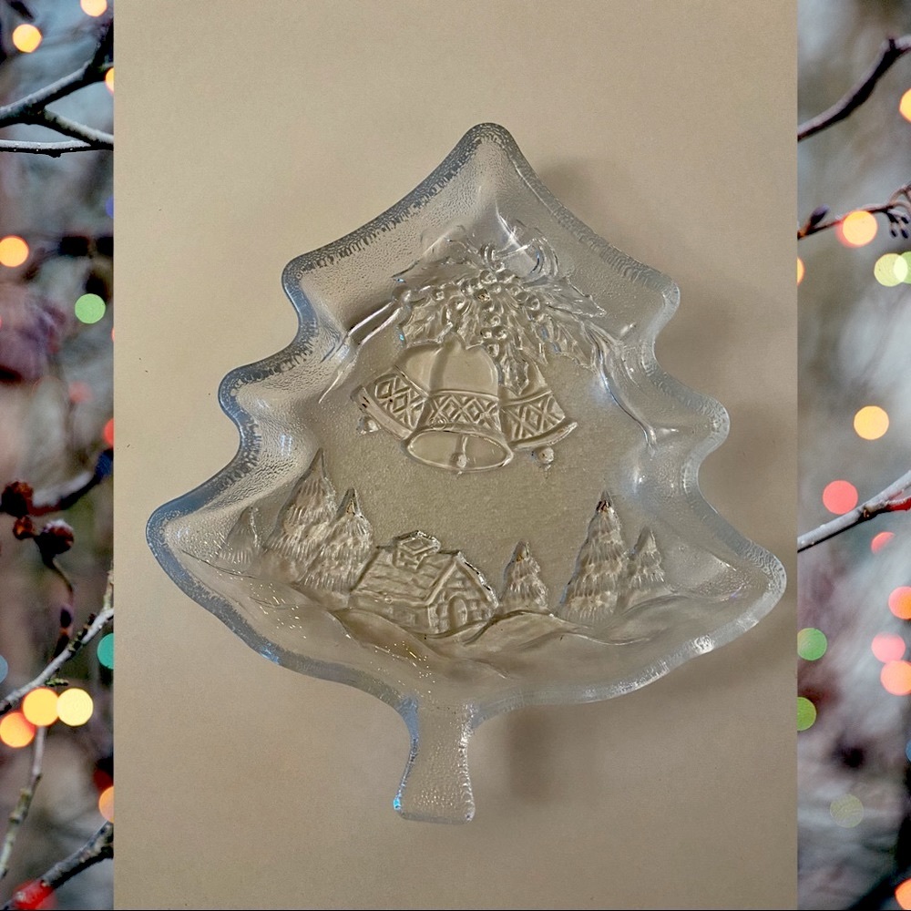 🎅🏻🛍️NEW Vintage Glass Christmas Dish
